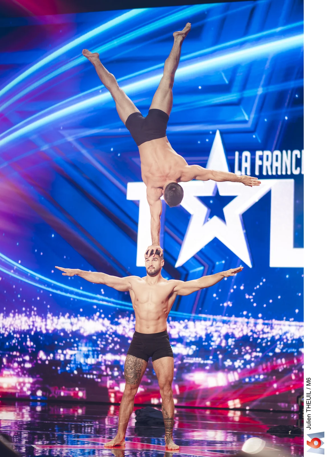 Professional Acrobats  Australia