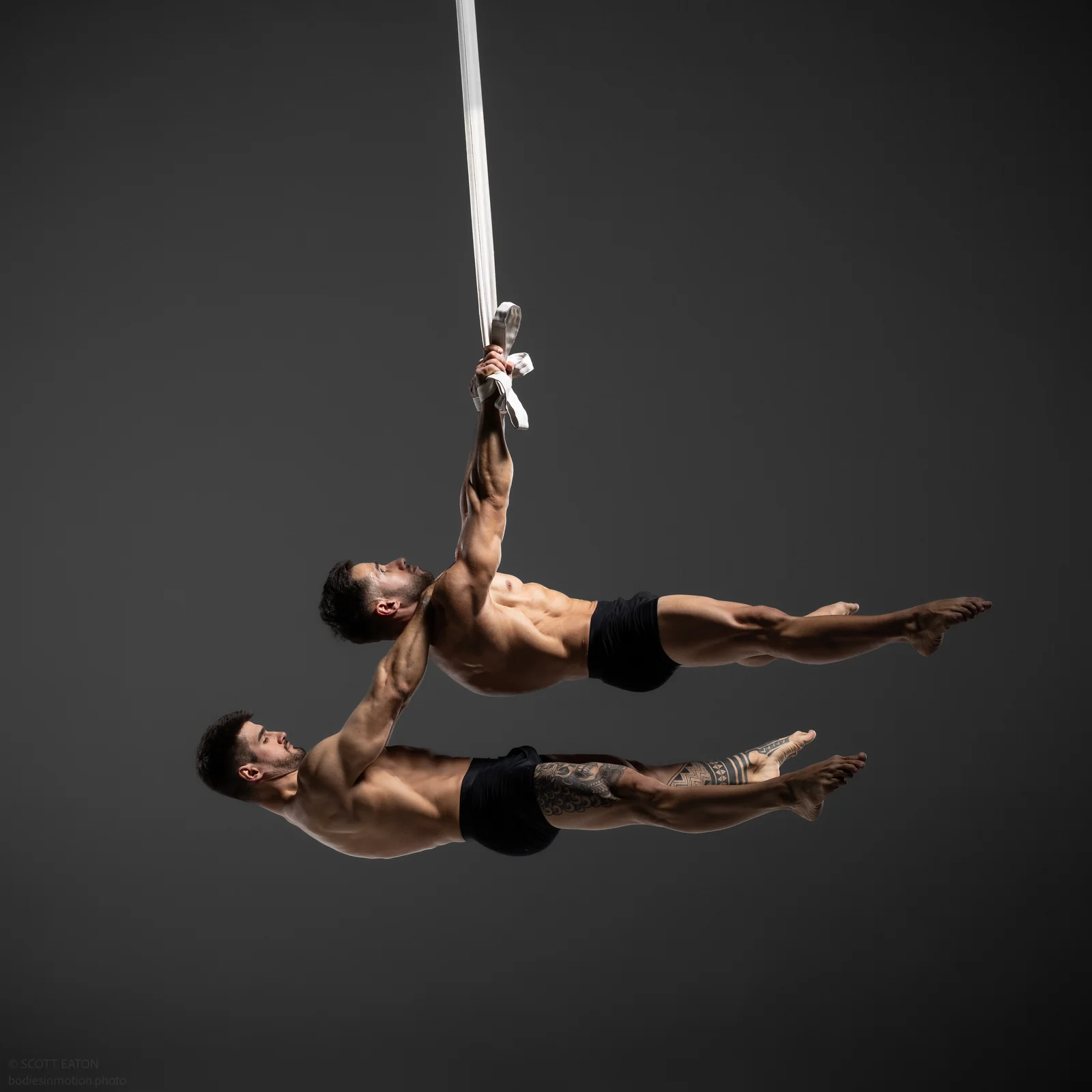 Professional Acrobats in Edinburgh for Events