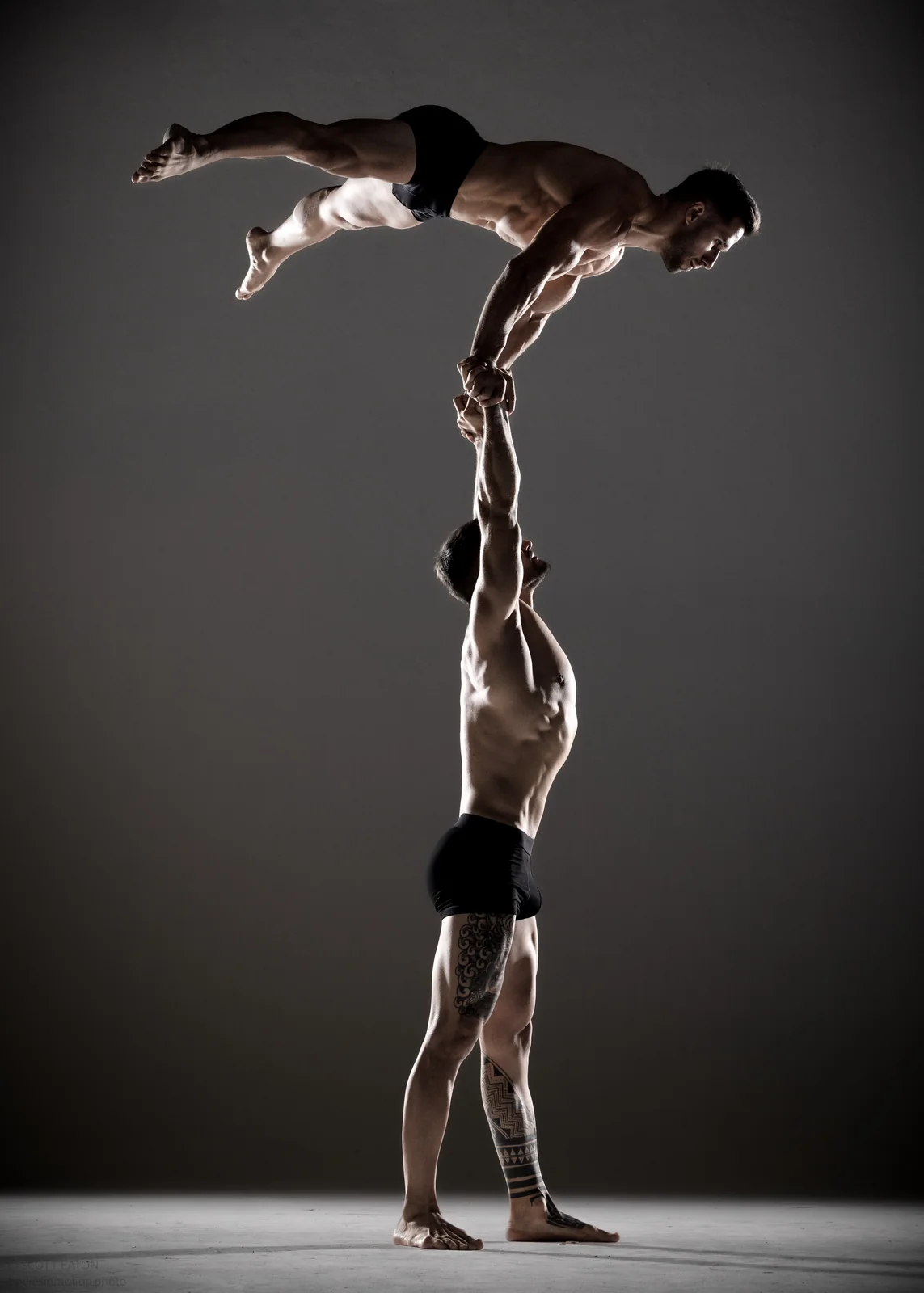 Acrobats in Miami for Events and Entertainment