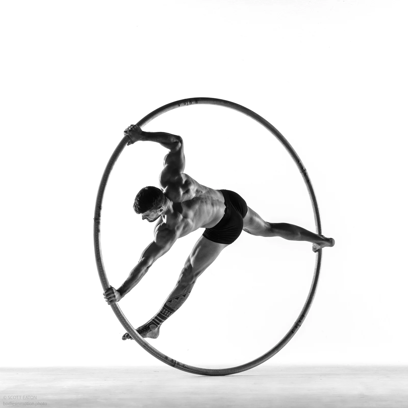 Aerial Acrobat Show for Events and Productions