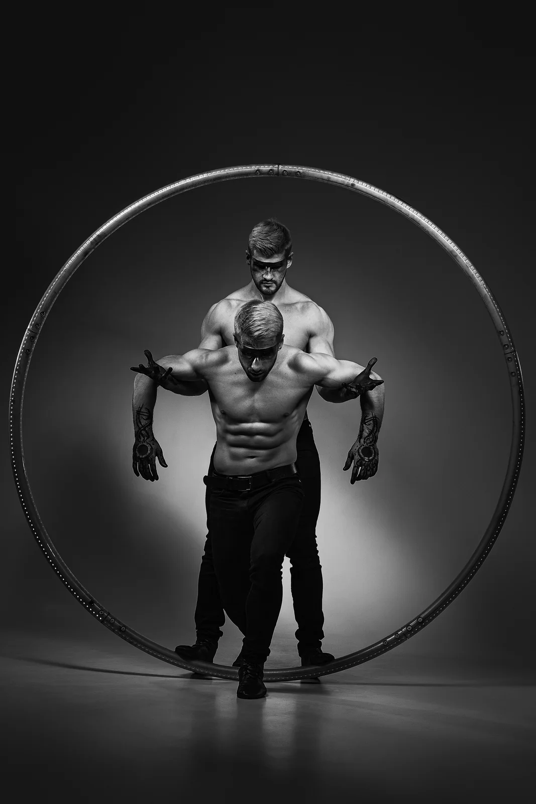 Hire Professional Acrobats for Events and Corporate Entertainment